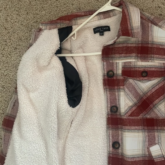 Super cute New Love Tree Plaid Shacket-S/M - Picture 7 of 10